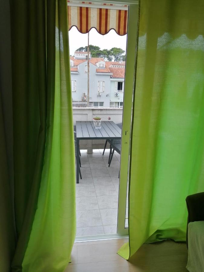 Apartment And Room Guscic ราบ ภายนอก รูปภาพ